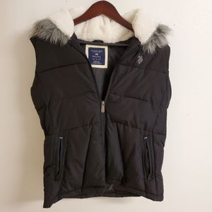 U.S. Polo Assn. Black Puffer Vest with White Fur Trim